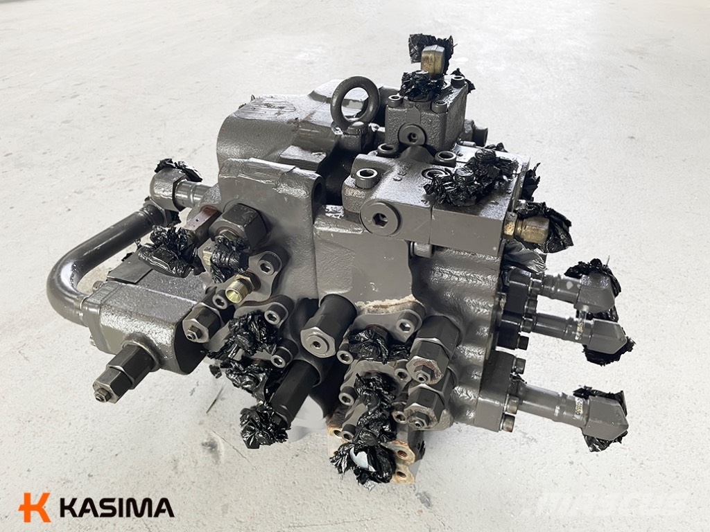 Volvo EC 240 LC hydraulic distributor Hidravlika