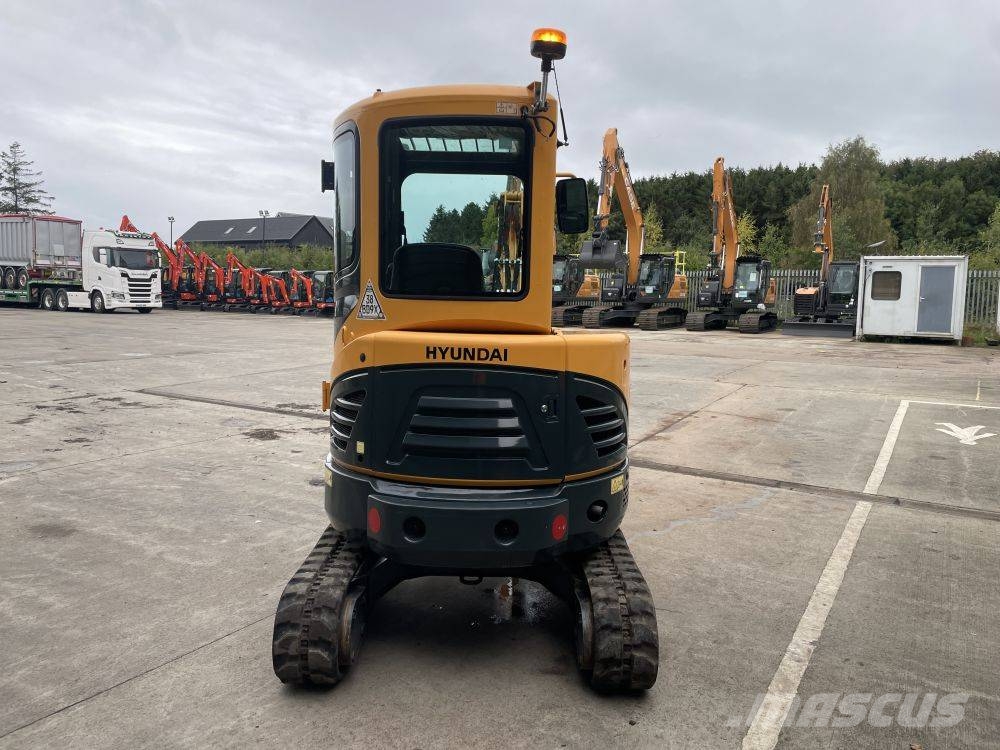 Hyundai R25Z-9 AK Mini bageri <7t