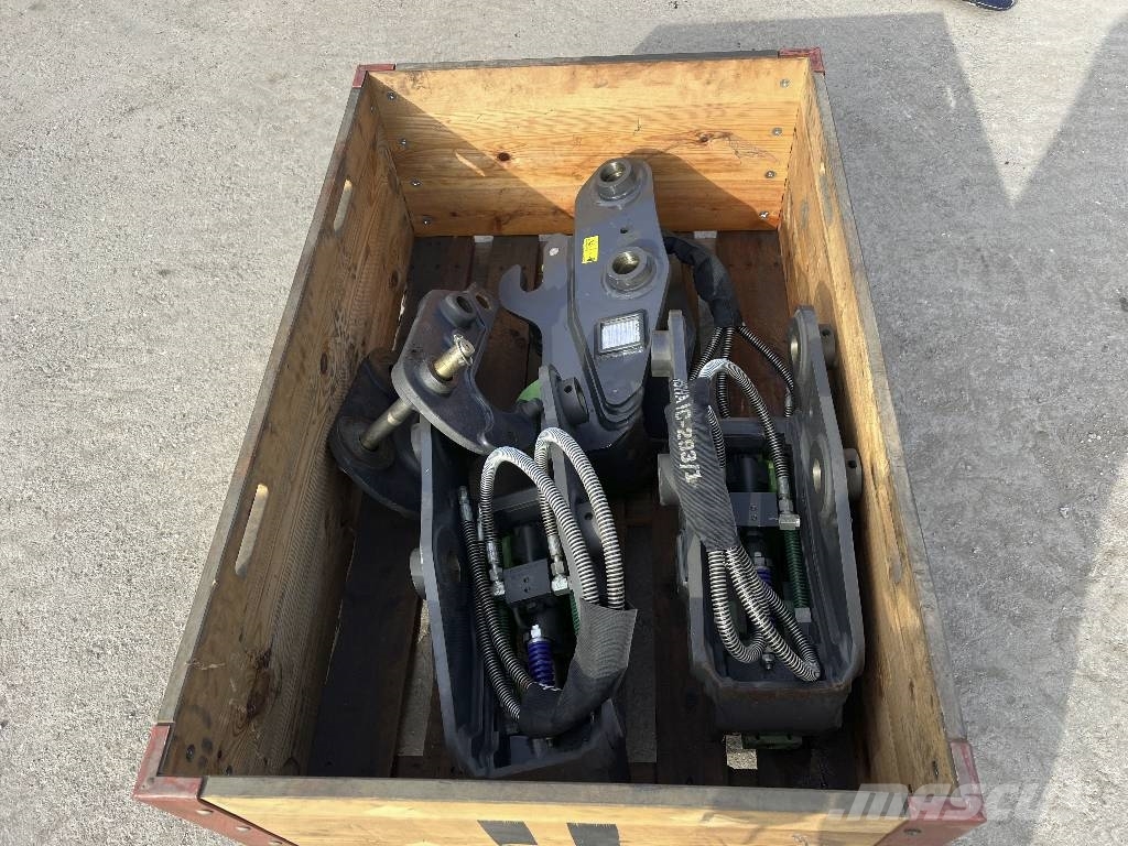 Bobcat 3xStück Schnellwechsler E 42 Quick connectors