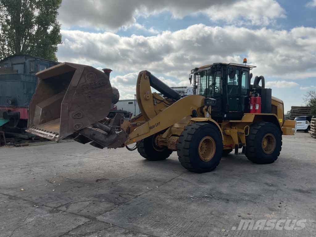 CAT 938M Radlader