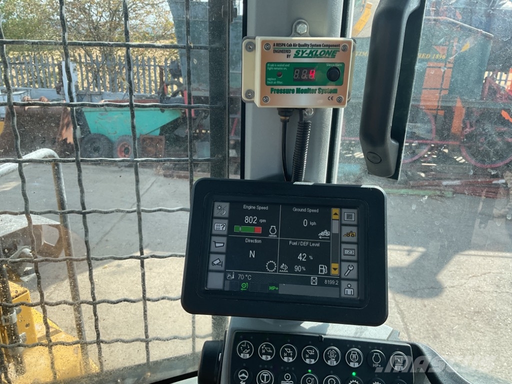 CAT 938M Radlader