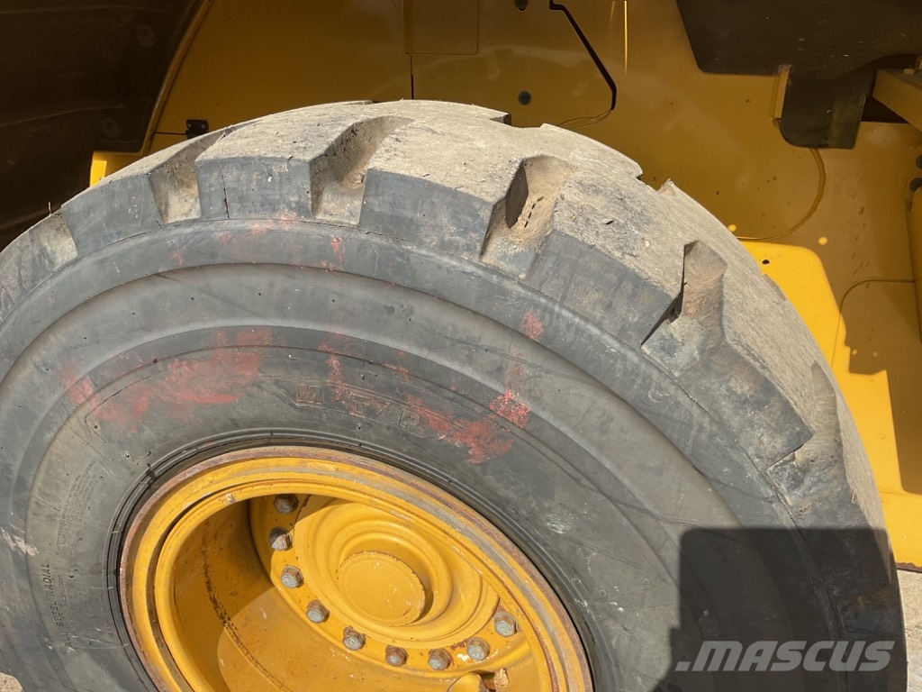 CAT 938M Radlader