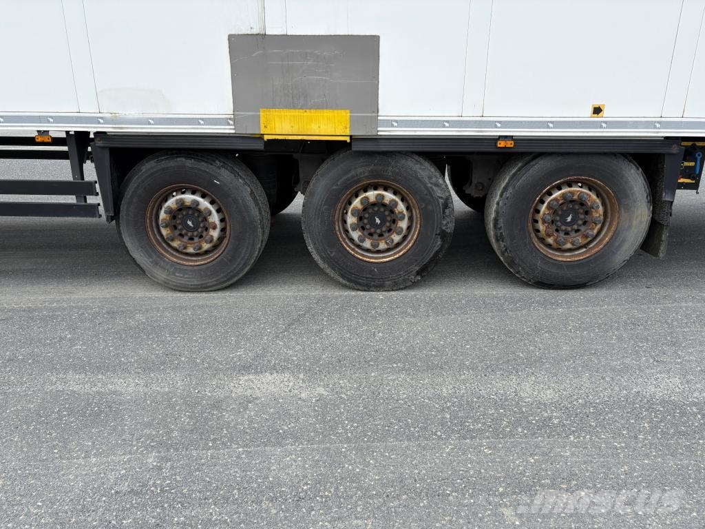 Schmitz Cargobull Trailer Reefer Double Stock Straight Semirremolques isotermos/frigoríficos