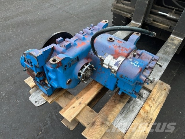 Fuchs MHL 330 TRANSMISSION Převodovka