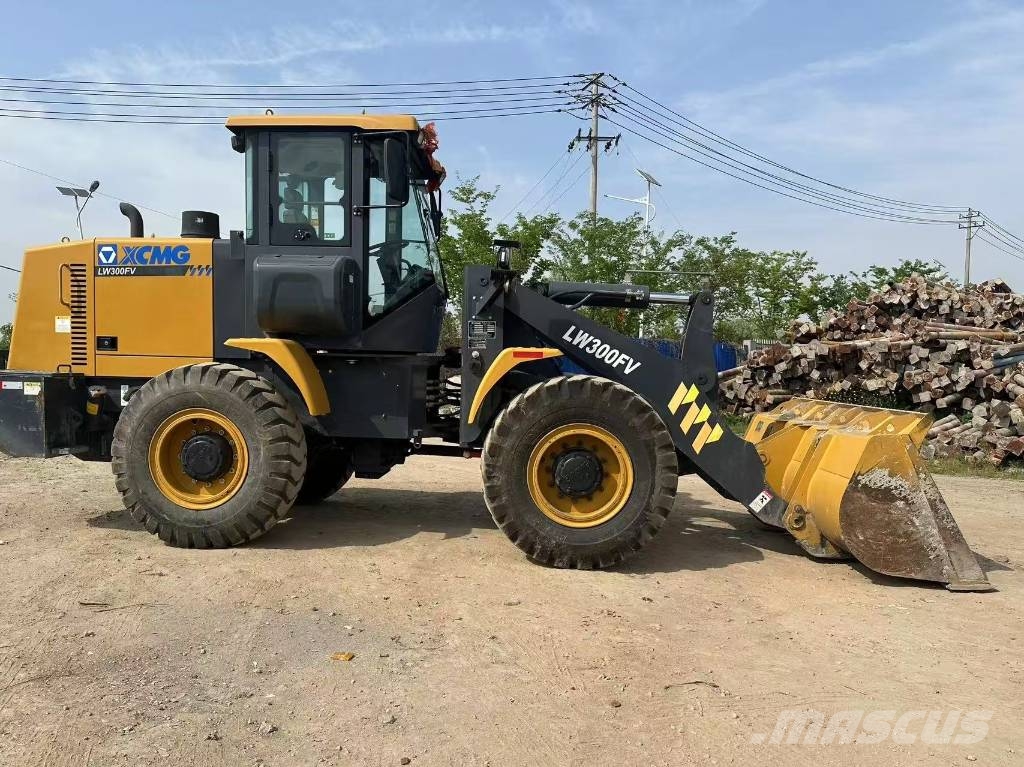 XCMG LW 300 F 轮式装载机