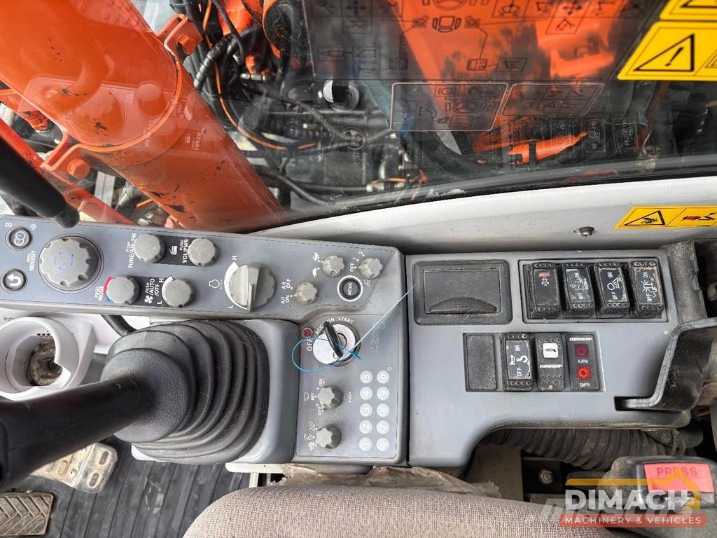 Hitachi ZX140W-6 SMP tiltrotator with grapple - air condit Escavadeiras especiais