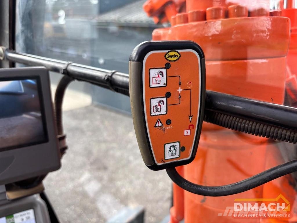 Hitachi ZX140W-6 SMP tiltrotator with grapple - air condit Escavadeiras especiais