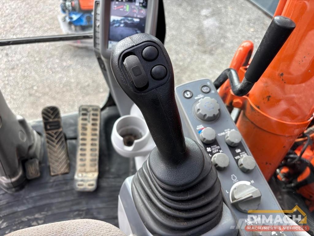 Hitachi ZX140W-6 SMP tiltrotator with grapple - air condit Escavadeiras especiais