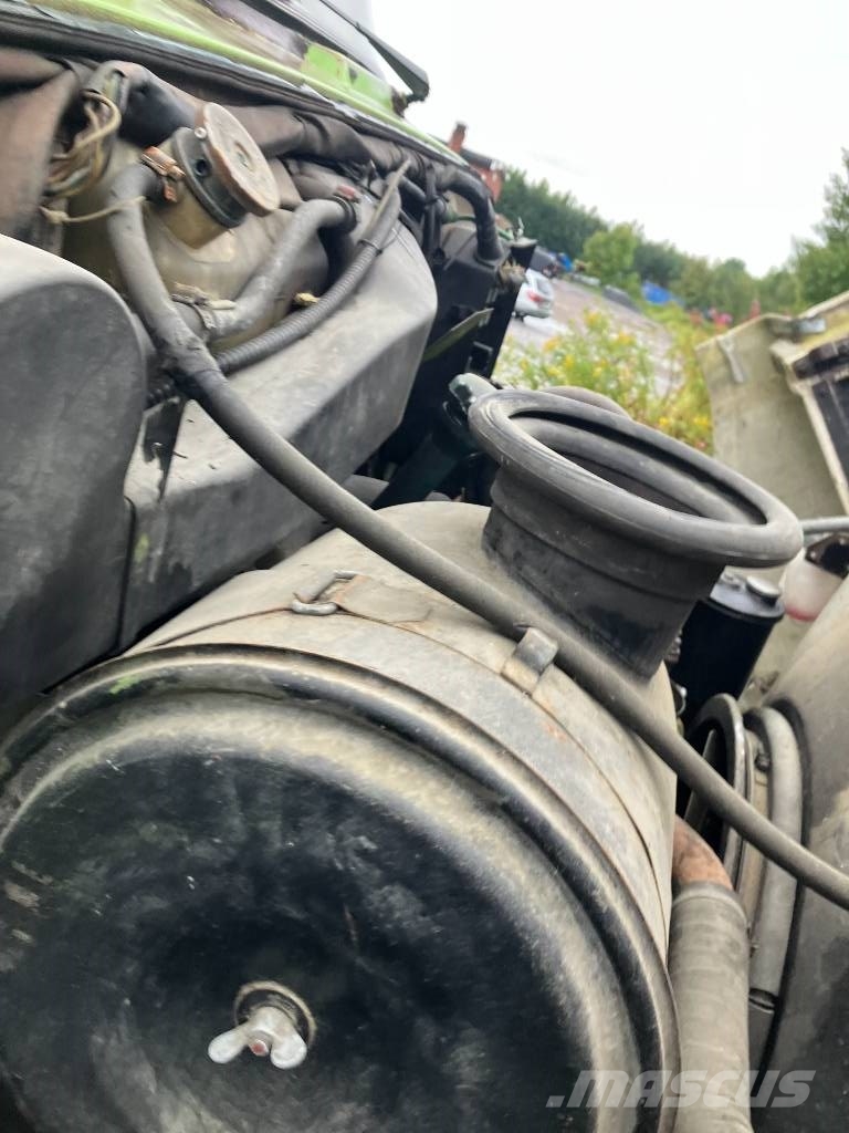Volvo N 10 Savivarčių priekabų vilkikai