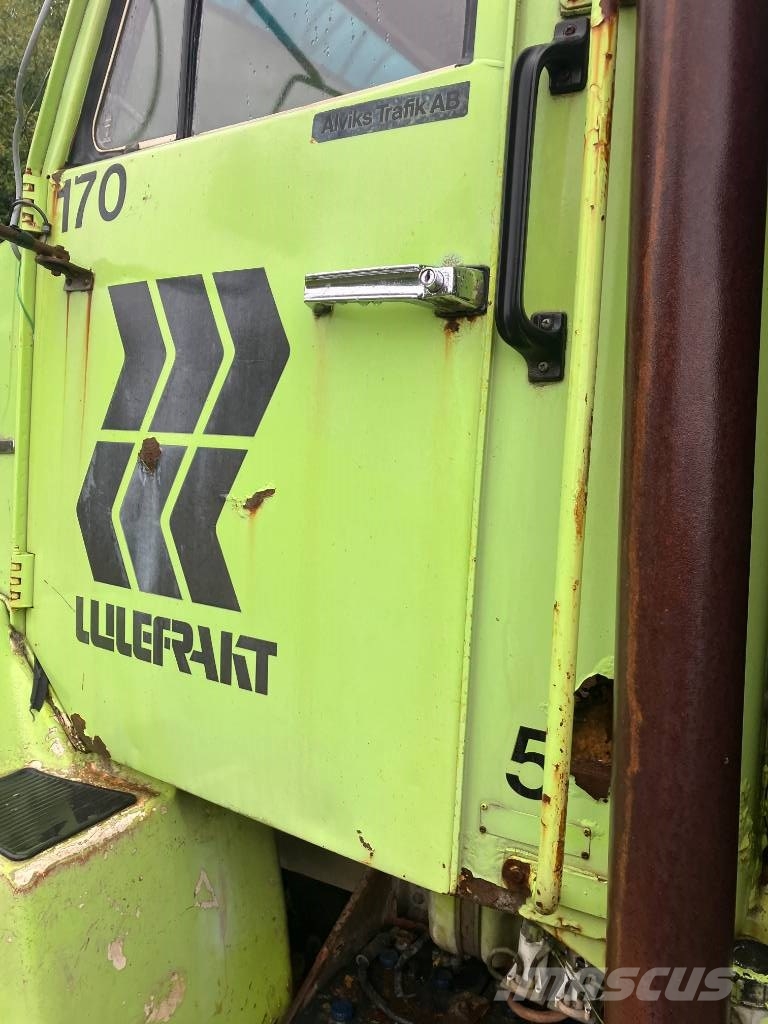 Volvo N 10 Savivarčių priekabų vilkikai