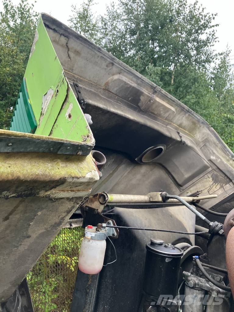 Volvo N 10 Savivarčių priekabų vilkikai