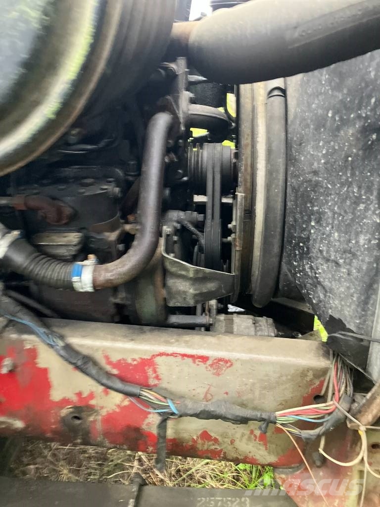 Volvo N 10 Savivarčių priekabų vilkikai