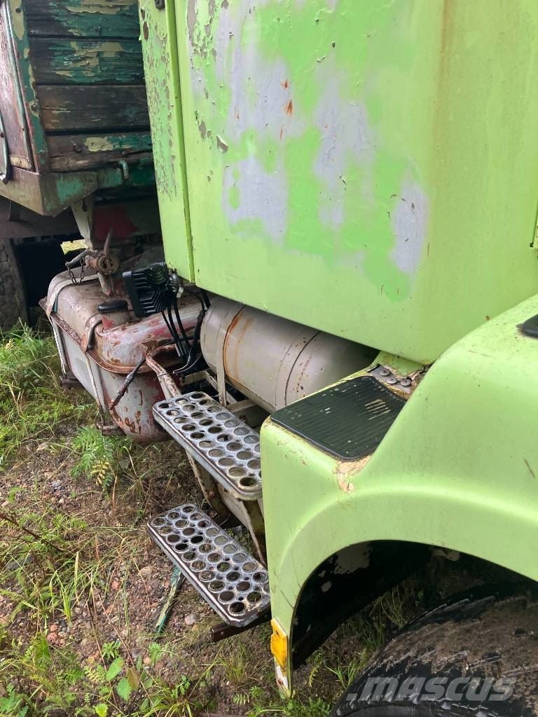 Volvo N 10 Savivarčių priekabų vilkikai