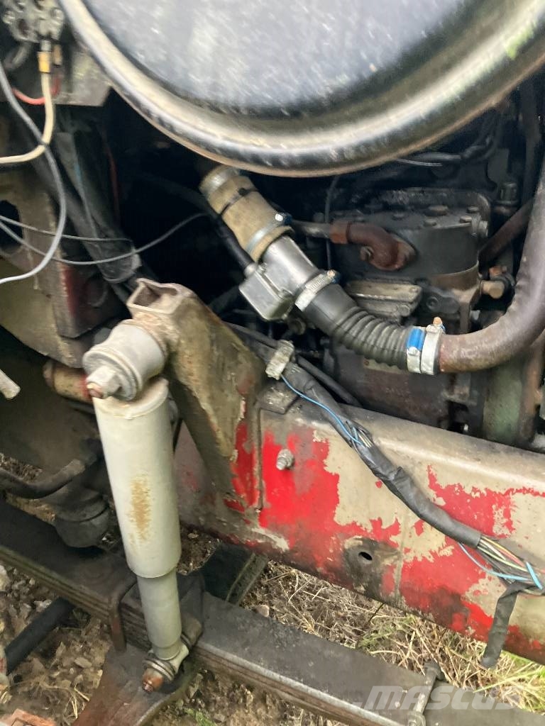 Volvo N 10 Savivarčių priekabų vilkikai
