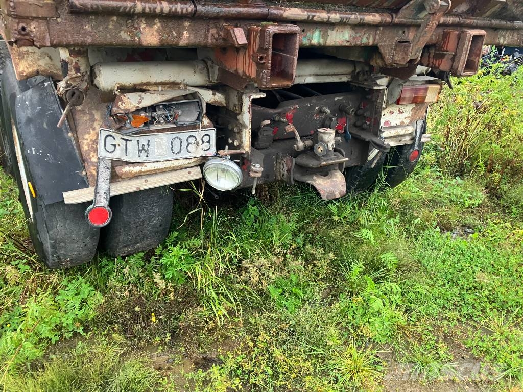 Volvo N 10 Savivarčių priekabų vilkikai
