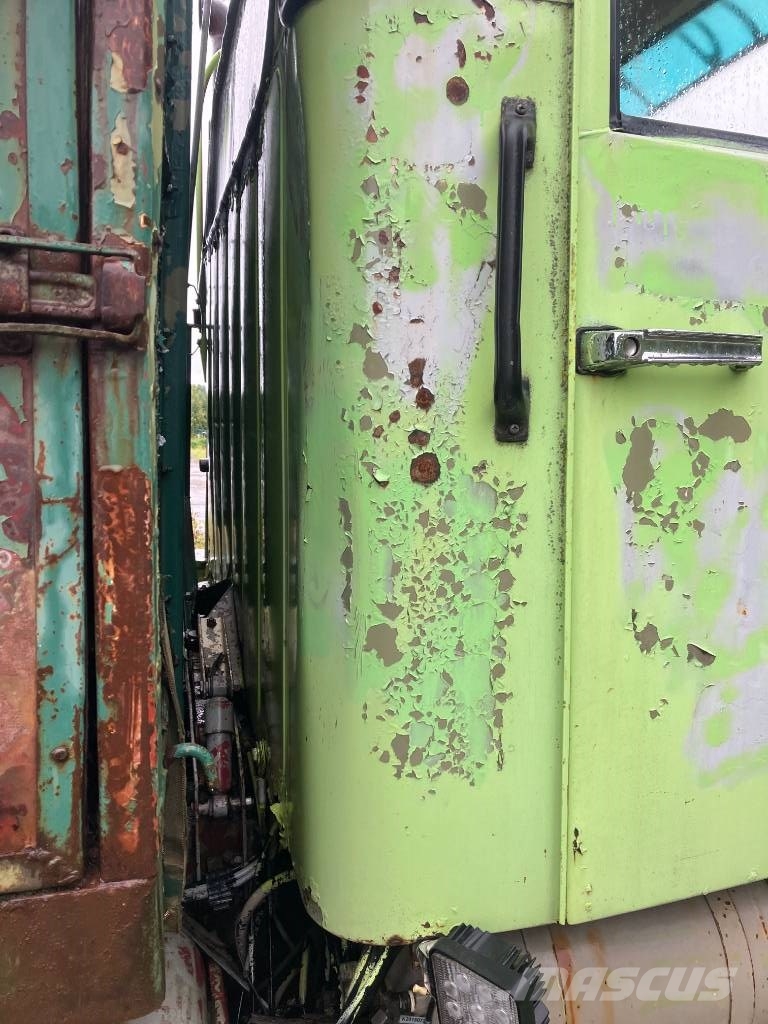 Volvo N 10 Savivarčių priekabų vilkikai