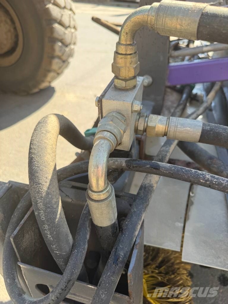 Holms Hydraulische veegborstel Borstels