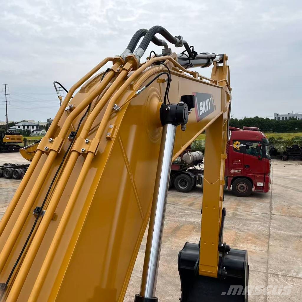 Sany SY 215 C Raupenbagger
