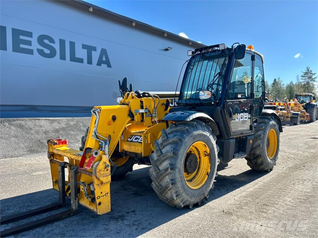 JCB 535-95 KUROTTAJA Teleszkópos rakodók