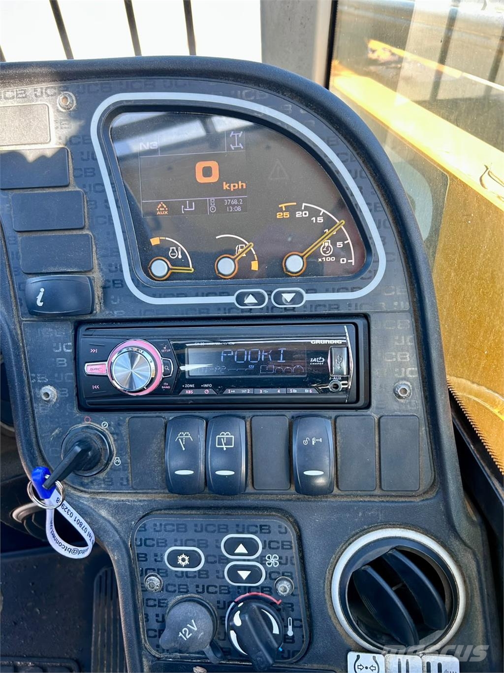 JCB 535-95 KUROTTAJA Teleszkópos rakodók