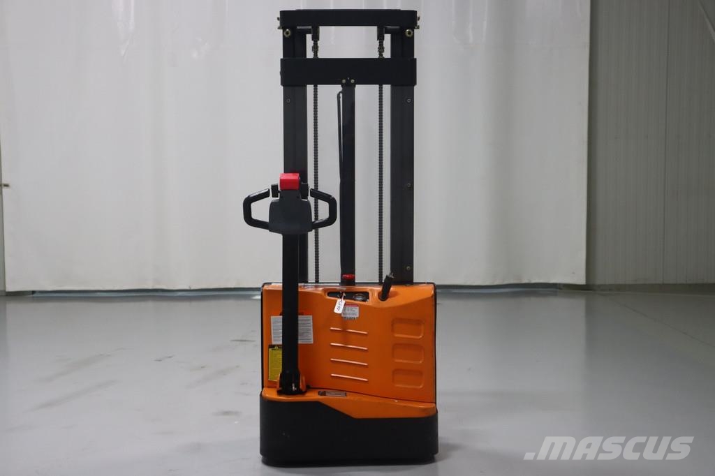 Hangcha CDD10-EMM Pedestrian stackers