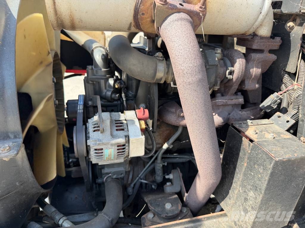 Toro Groundmaster 4000D ركوب الحشائش