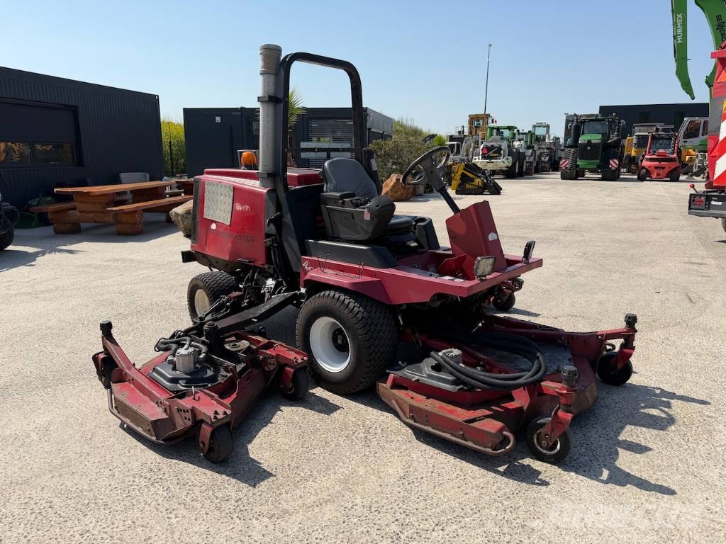 Toro Groundmaster 4000D ركوب الحشائش