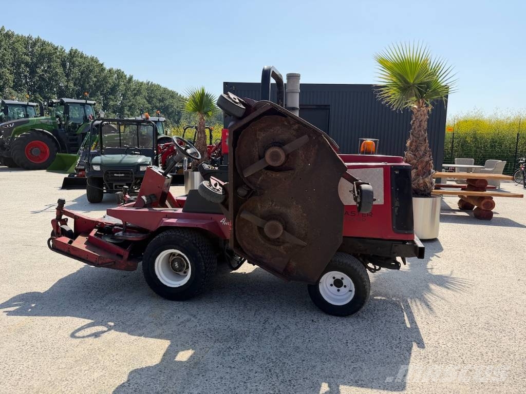 Toro Groundmaster 4000D ركوب الحشائش