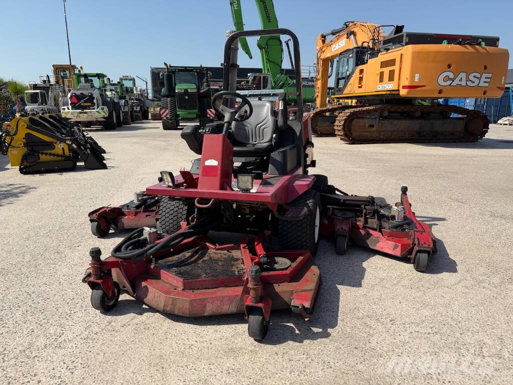 Toro Groundmaster 4000D ركوب الحشائش