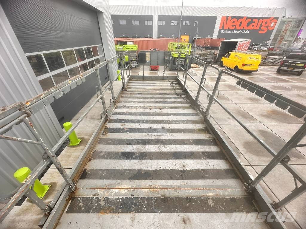 JLG 3394 RT Scissor lifts