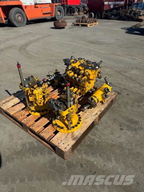 Komatsu PC 600 LC-8 USED PARTS Lánctalpas kotrók