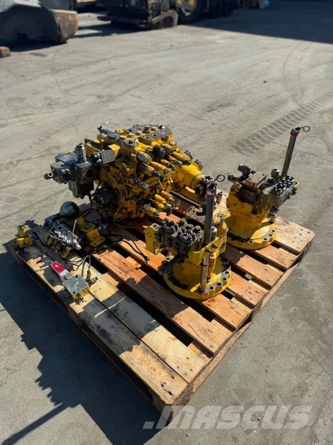 Komatsu PC 600 LC-8 USED PARTS Lánctalpas kotrók