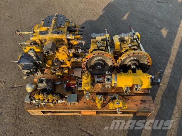 Komatsu PC 600 LC-8 USED PARTS Lánctalpas kotrók
