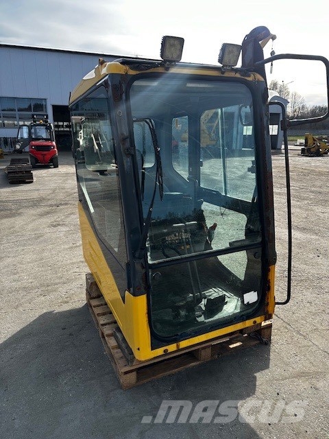 Komatsu PC 600 LC-8 USED PARTS Lánctalpas kotrók