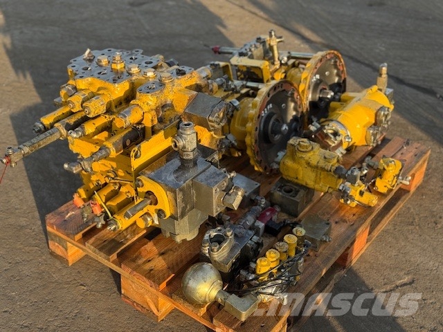 Komatsu PC 600 LC-8 USED PARTS Lánctalpas kotrók