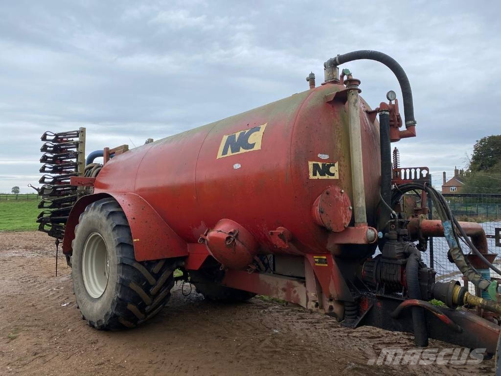 NC ENGINEERING 2500 TANKER معدات توزيع السماد العضوي