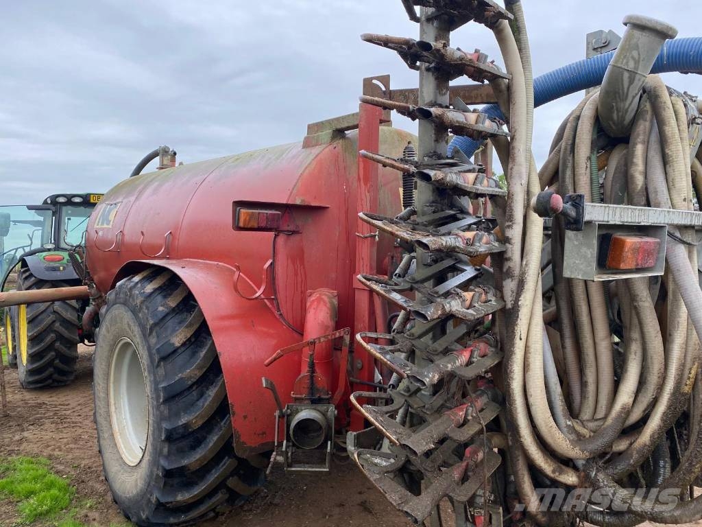 NC ENGINEERING 2500 TANKER معدات توزيع السماد العضوي