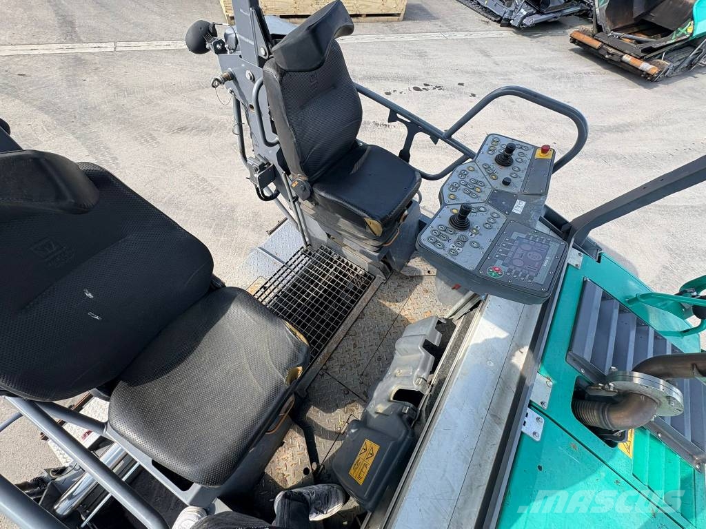 Vögele Super 1300-3i Asfaltsläggningsmaskiner