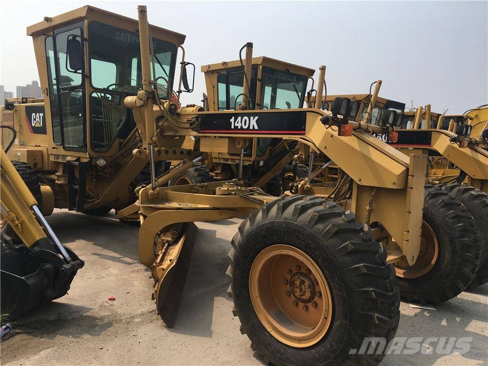 CAT 140 Grederji
