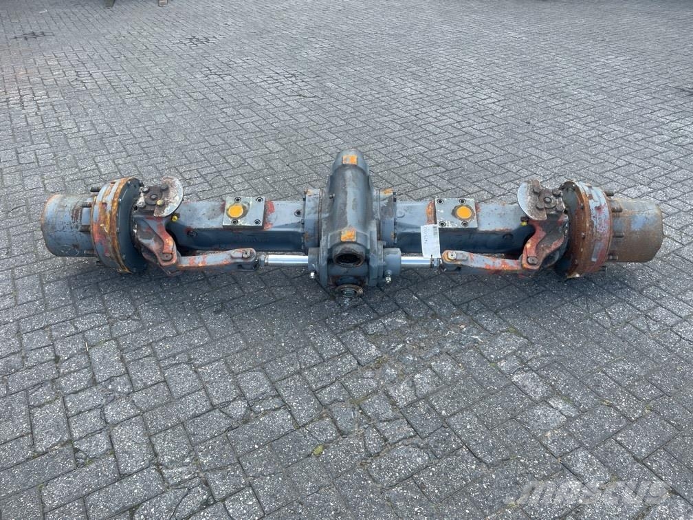Atlas 1704MH - NAF WY221-1 - Axle/Achse/As Sillad