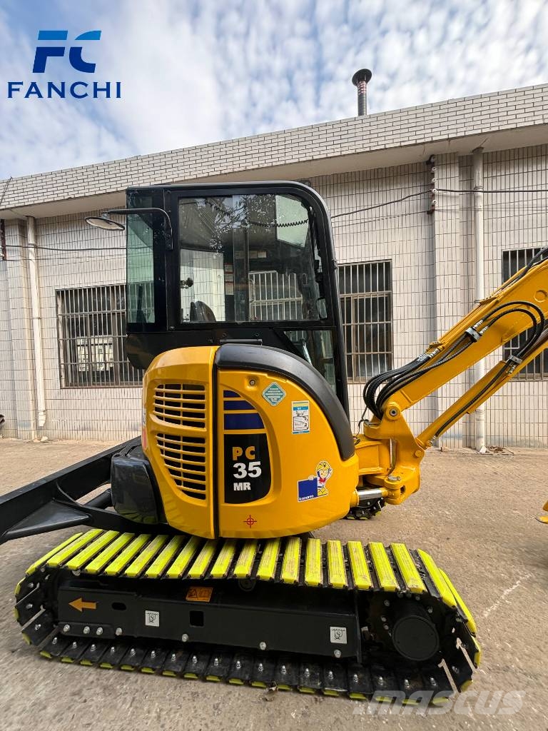 Komatsu PC 35 MR 小型挖掘机