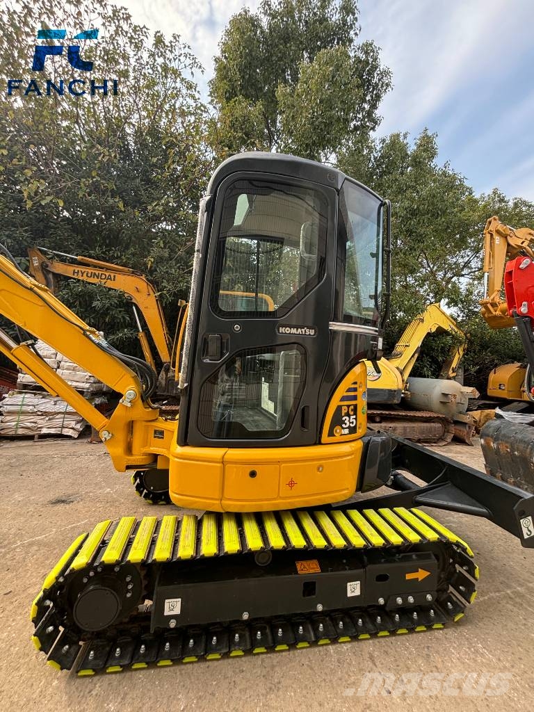 Komatsu PC 35 MR 小型挖掘机