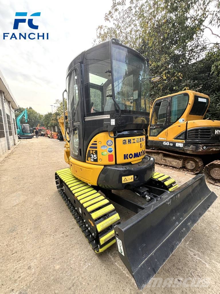 Komatsu PC 35 MR 小型挖掘机