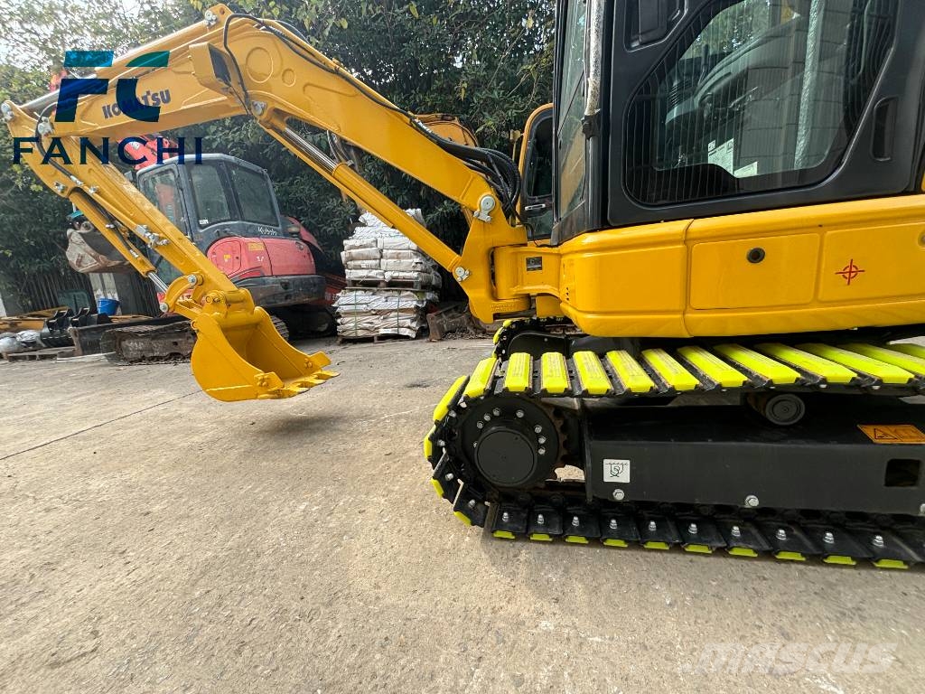 Komatsu PC 35 MR 小型挖掘机