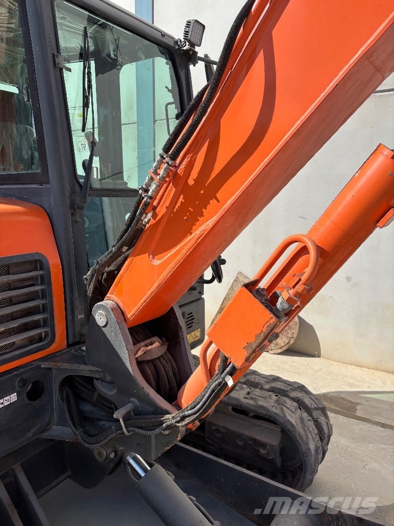 Doosan DX 63-3 Crawler excavators