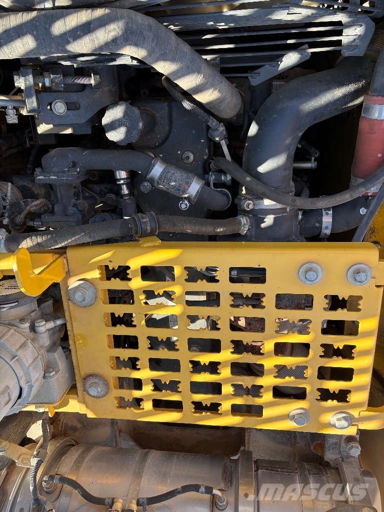 Komatsu PC 210 LC-10 Lánctalpas kotrók
