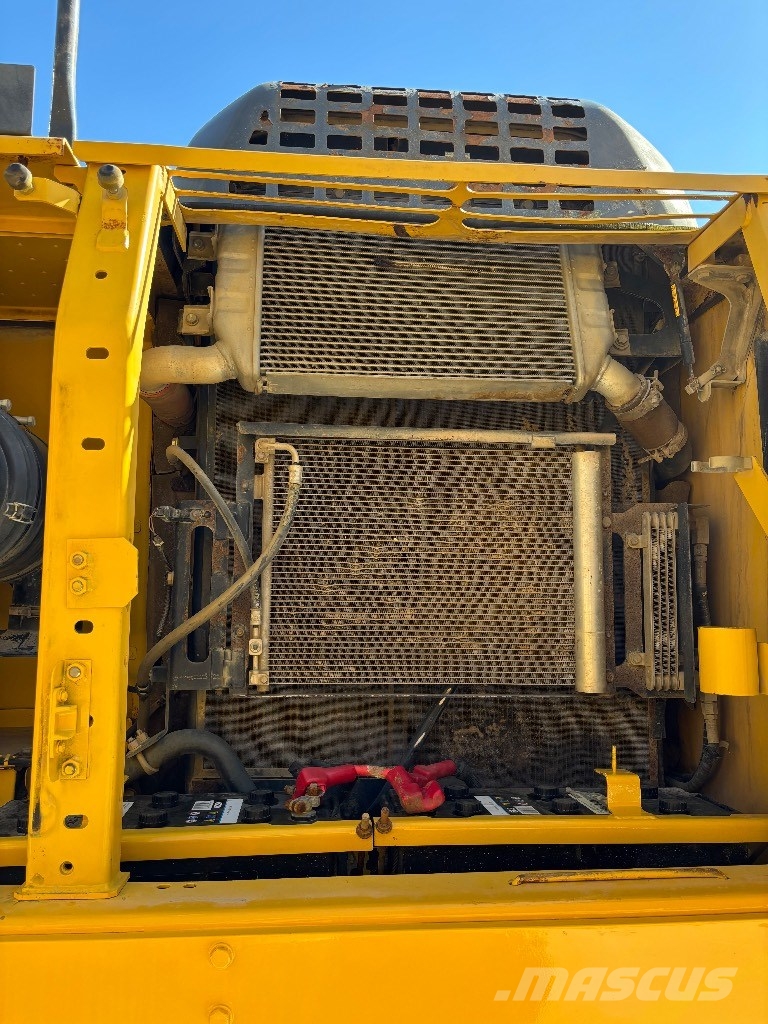 Komatsu PC 210 LC-10 Lánctalpas kotrók
