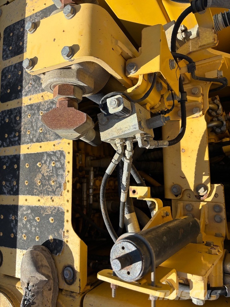 Komatsu PC 210 LC-10 Lánctalpas kotrók