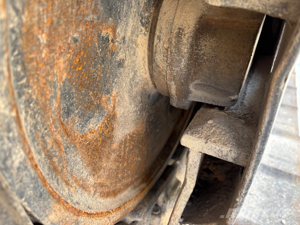 Komatsu PC 210 LC-10 Lánctalpas kotrók