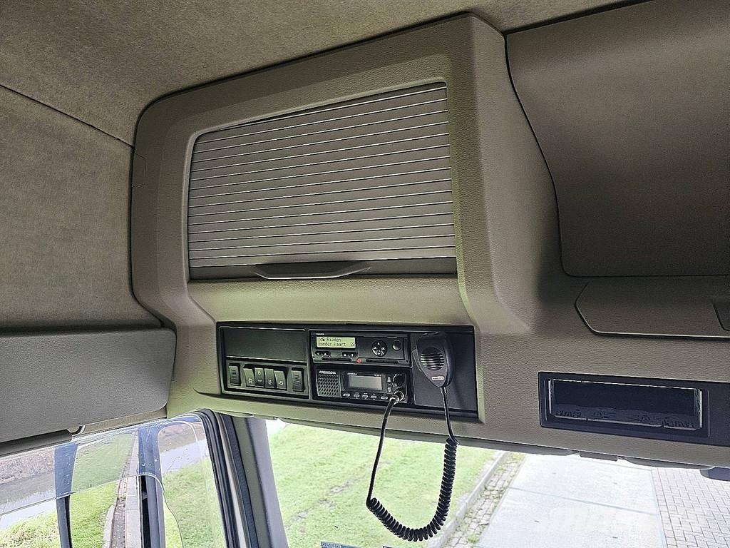 Volvo FM 330 Globetrotter NL truck BDF Chariots à câble démontable